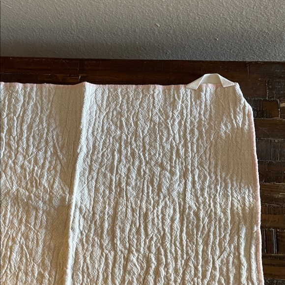 Hearth & Hand Cream Towel with Pink Trim - Picture 3 of 10
